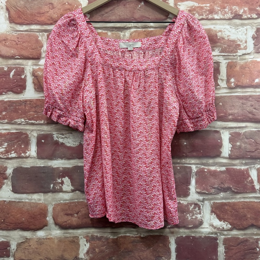 Ann Taylor Loft Top Women's M Pink Multicolor Metallic Floral Ditsy Floral Shirt